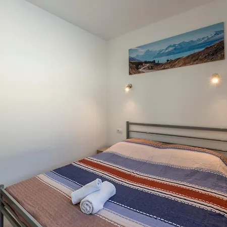 度假居 Family Friendly House With A Swimming Pool Podstrana, Split - 21718 珀德垂那