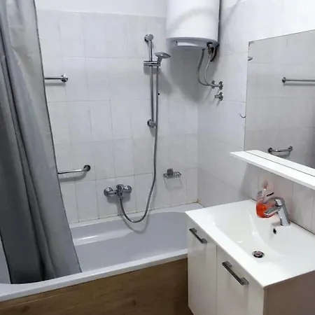 度假居 Family Friendly House With A Swimming Pool Podstrana, Split - 21718