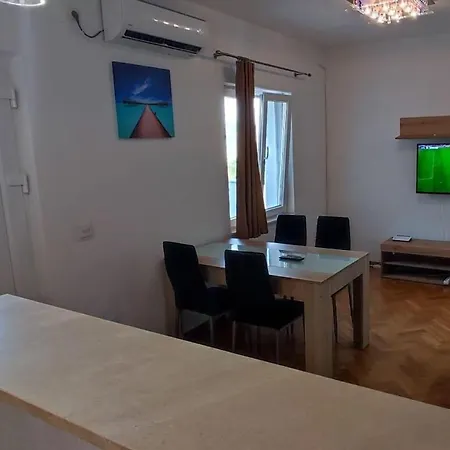 Family Friendly House With A Swimming Pool Podstrana, Split - 21718 度假居 珀德垂那
