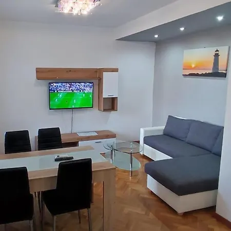 Family Friendly House With A Swimming Pool Podstrana, Split - 21718