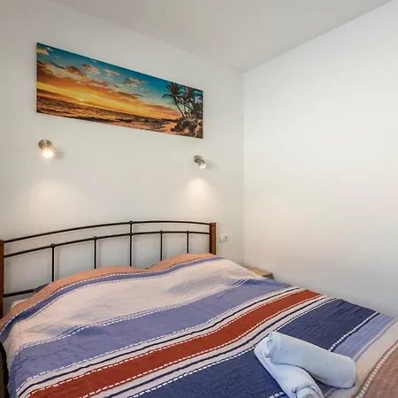 Family Friendly House With A Swimming Pool Podstrana, Split - 21718 度假居 珀德垂那