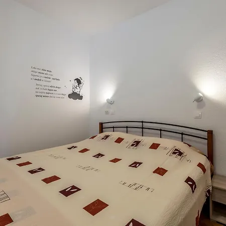 Family Friendly House With A Swimming Pool Podstrana, Split - 21718 度假居 珀德垂那