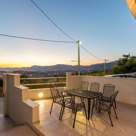 Family Friendly House With A Swimming Pool Podstrana, Split - 21718