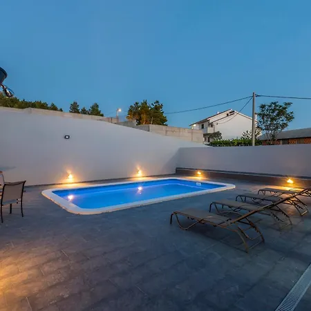 Family Friendly House With A Swimming Pool Podstrana, Split - 21718